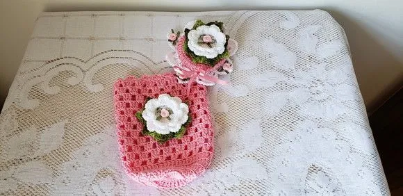 Capa para Potes 500 Grs em Crochê Rosa Flores Branca - foto 4