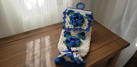 Puxa Saco em Crochê Azul Royal - artesanato de Mari Crochê feito com carinho!