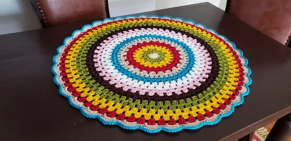 Centro de Mesa Crochê Colorido 70 cm - foto 5