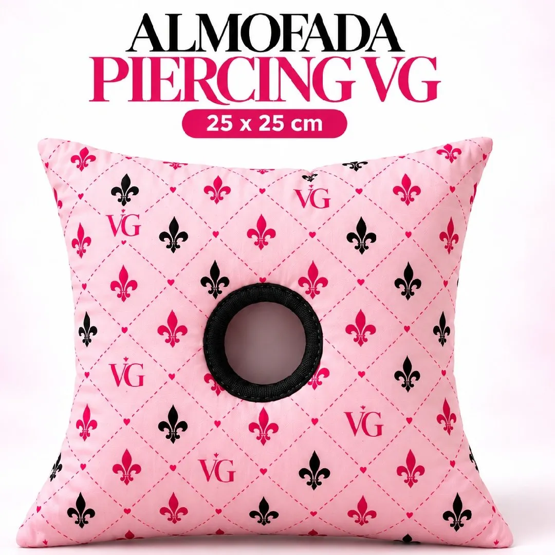 Almofada piercing 25x25 estampa de 1 lado - artesanato feito à mão por Viviane Galina VG