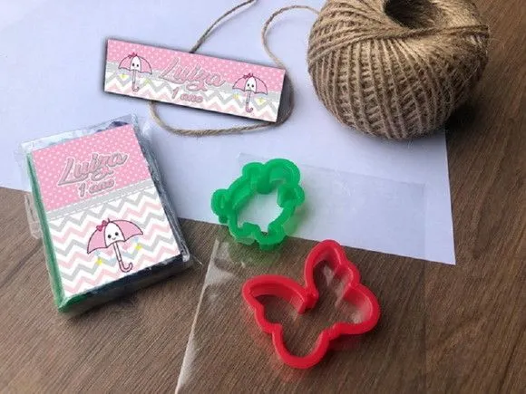 Massinha Modelar Chuva de Amor Personalizada - feito à mão por Mi Papelaria Criativa
