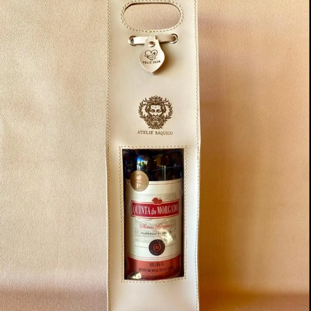 Porta-Vinho Artesanal em Couro Montana Personalizado com Nome ou Logo - foto 4