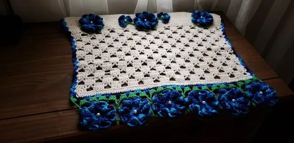 Puxador Forno em Crochê Flores Azul Royal Mesclado - foto 4