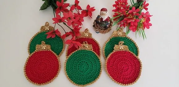 Descanso de Taças em Crochê Bolas de Natal (06 Unidades) - foto 5