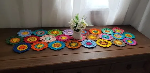 Trilho de Mesa em Crochê - Flores Japonesas (1 Metro) - foto 5