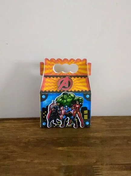 Caixa mini maleta vingadores - artesanato de Fina Essência Papelaria Personalizada