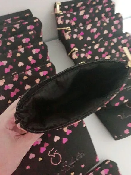Necessaire personalizada - feito à mão por Innovare Studio