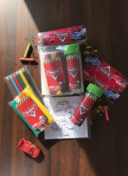 Kit Massinha + Giz + Bolha - Carros Disney Personalizado - feito à mão por Mi Papelaria Criativa