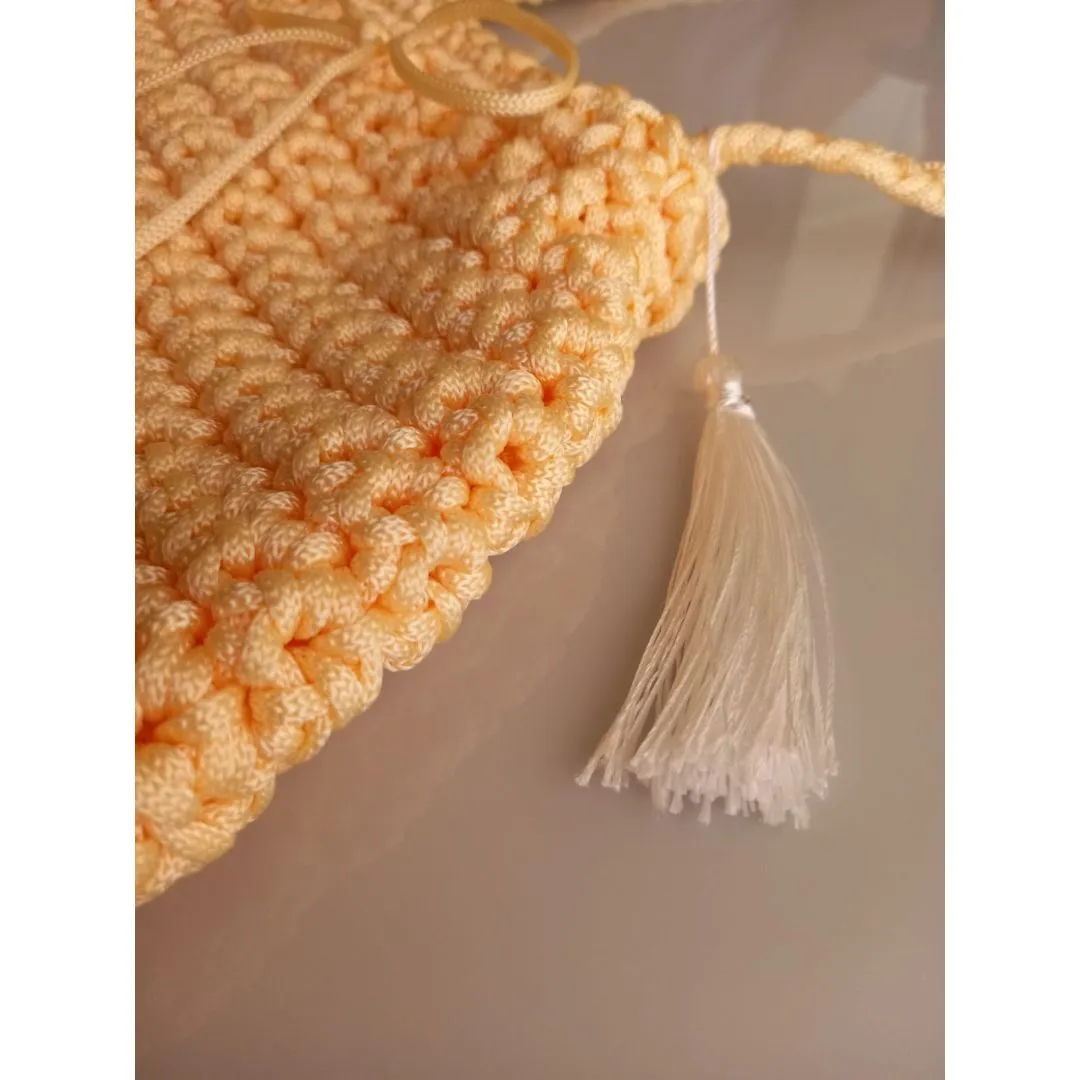 Bolsa de Crochê Amarelo Claro com Laço e Franja (removível) – Fio Náutico, Feita à Mão - foto 2