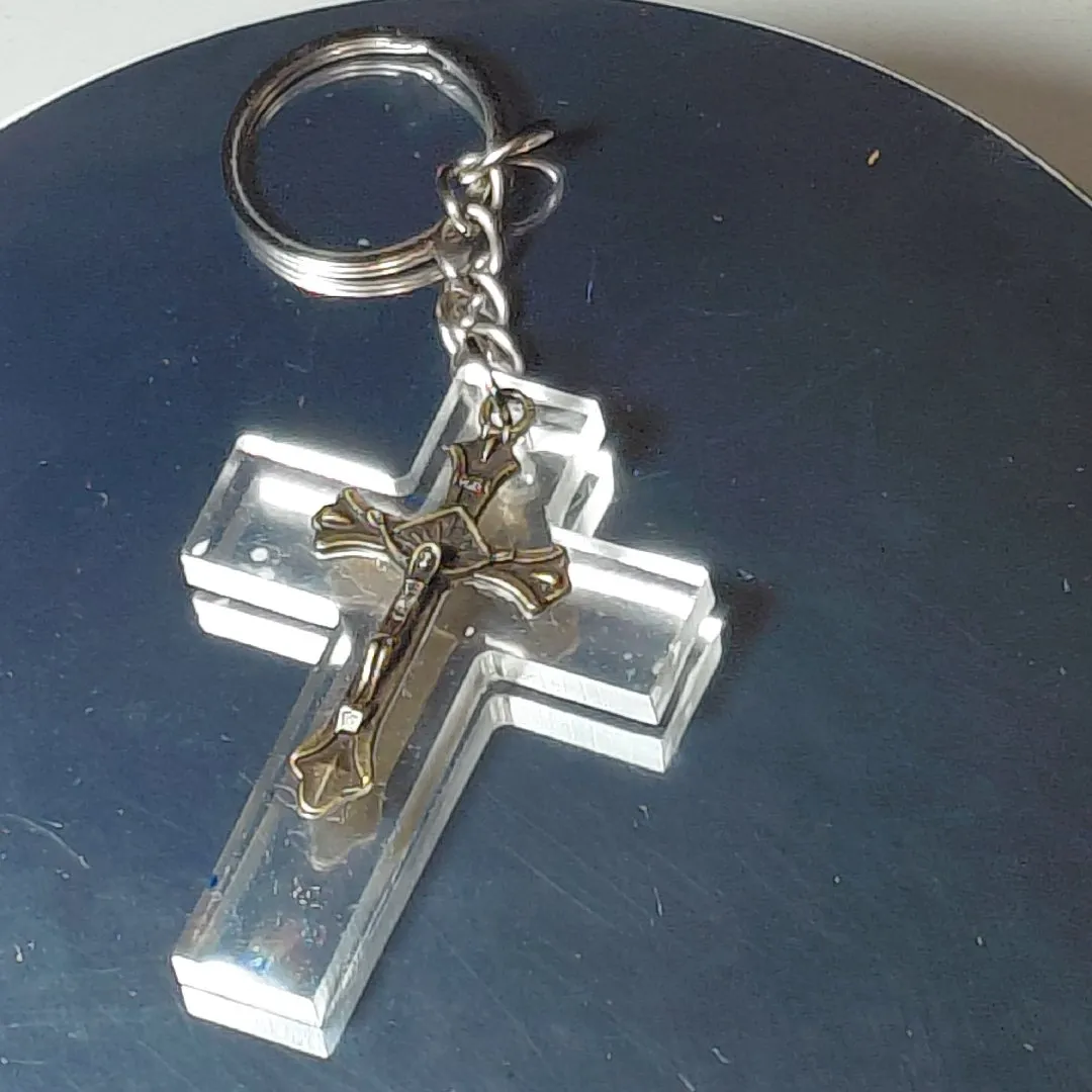 Chaveiros em Cruz com Cristo em metal - foto 2