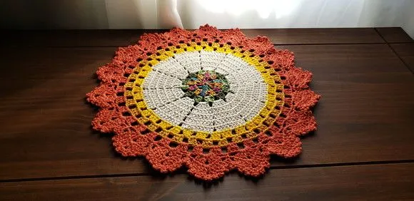 Centro de Mesa em Crochê Barrado Ferrugem (40 Cm) - foto 3