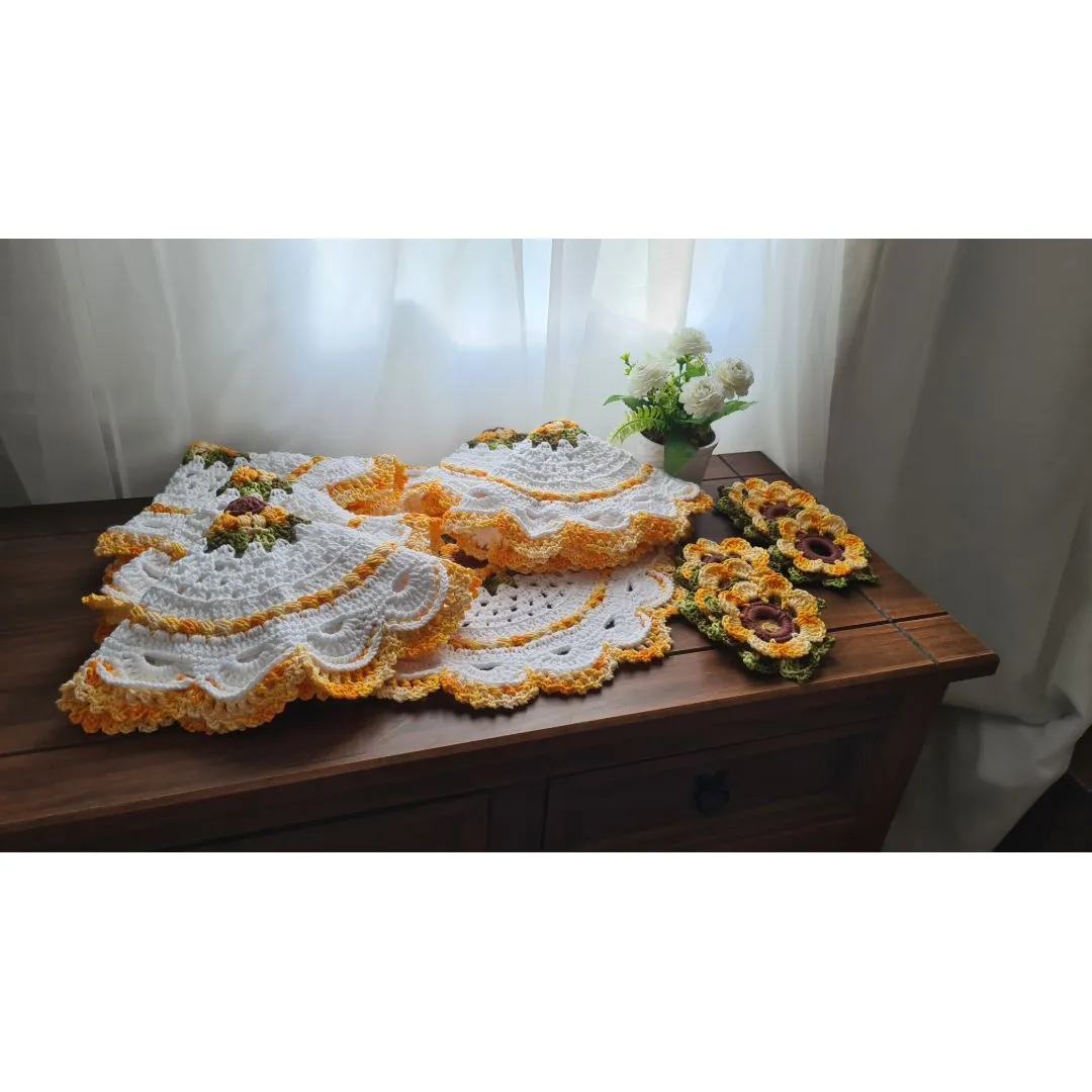 Jogo Americano em Crochê 06 Lugares (Girassol) - artesanato de Mari Crochê feito com carinho!