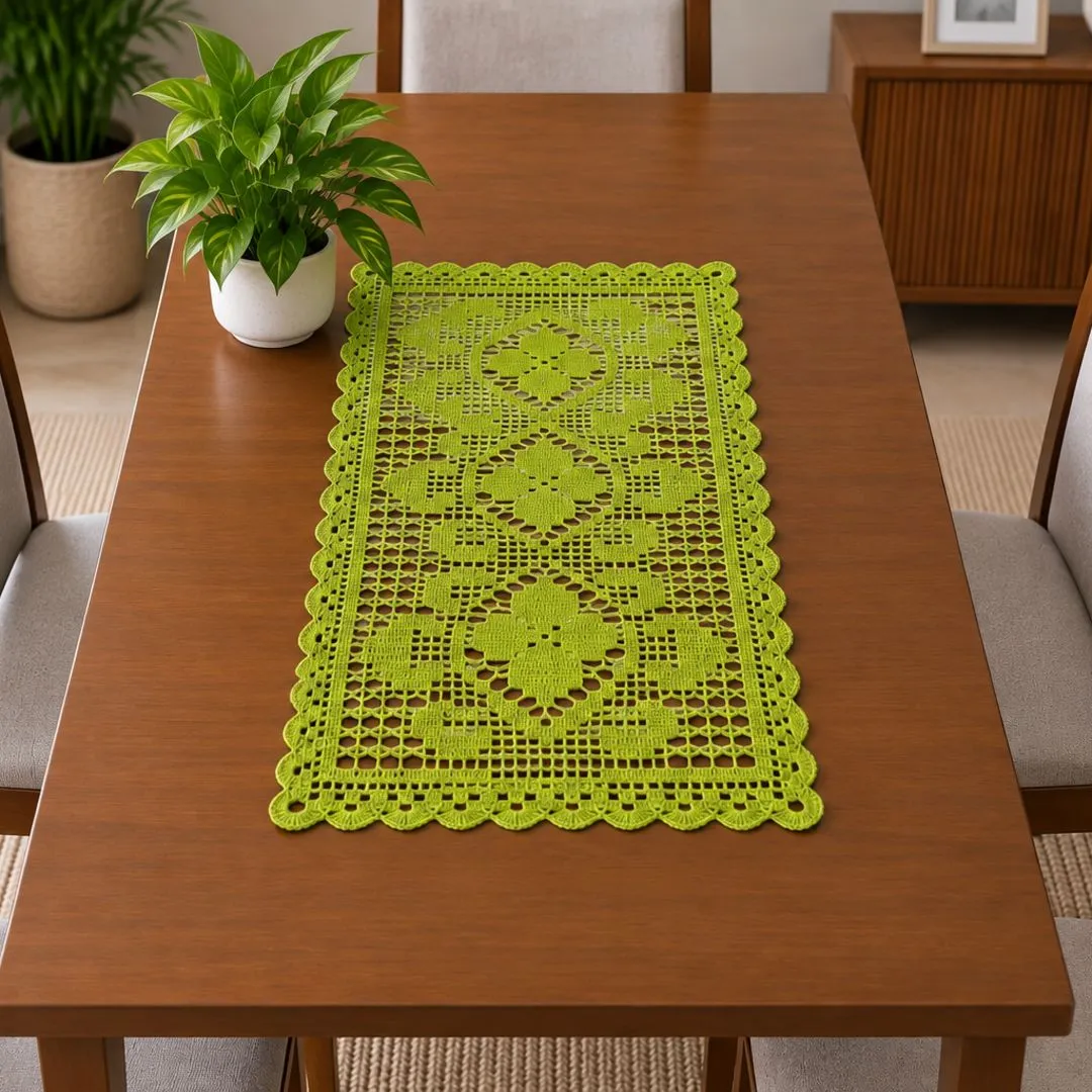 Caminho de mesa em crochê - artesanato feito à mão por Ivis by Hands