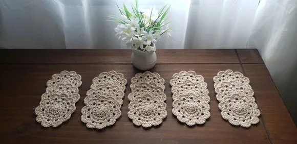 Flores em Crochê para Customização - Bege e Cru 30 Unidades - foto 4