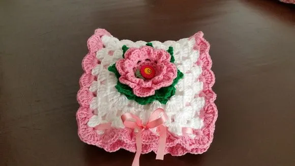 Bolsinha Porta Absorvente em Crochê