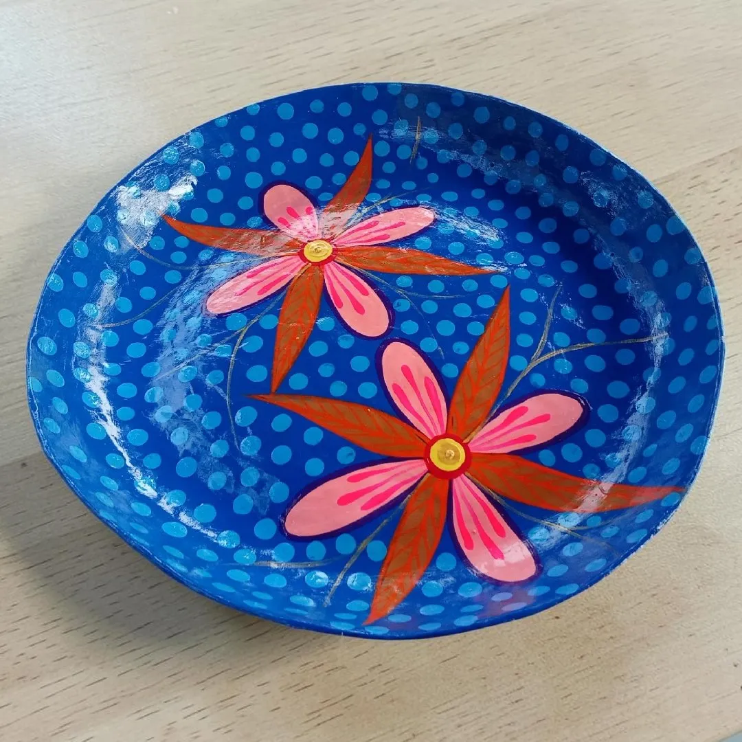 Prato Decorativo Floral Azul – Frantz Handmade - foto 4