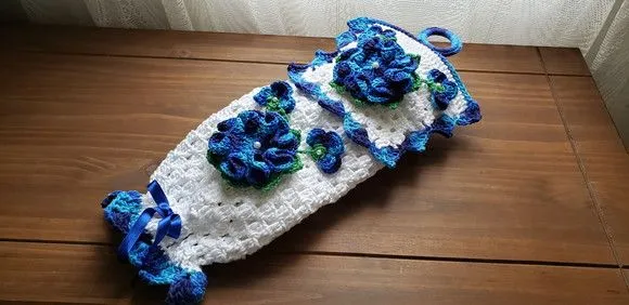 Puxa Saco em Crochê Branco com Azul Royal Mesclado - foto 5