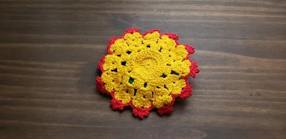 Pegador de Armário ou Fogão Crochê Amarelo com Vermelho - foto 5