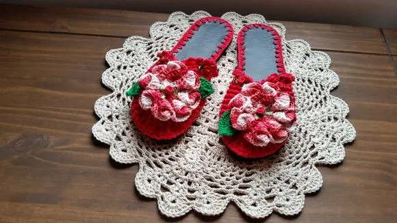Chinelo de Quarto em Crochê Flor Camélia (35) - foto 5