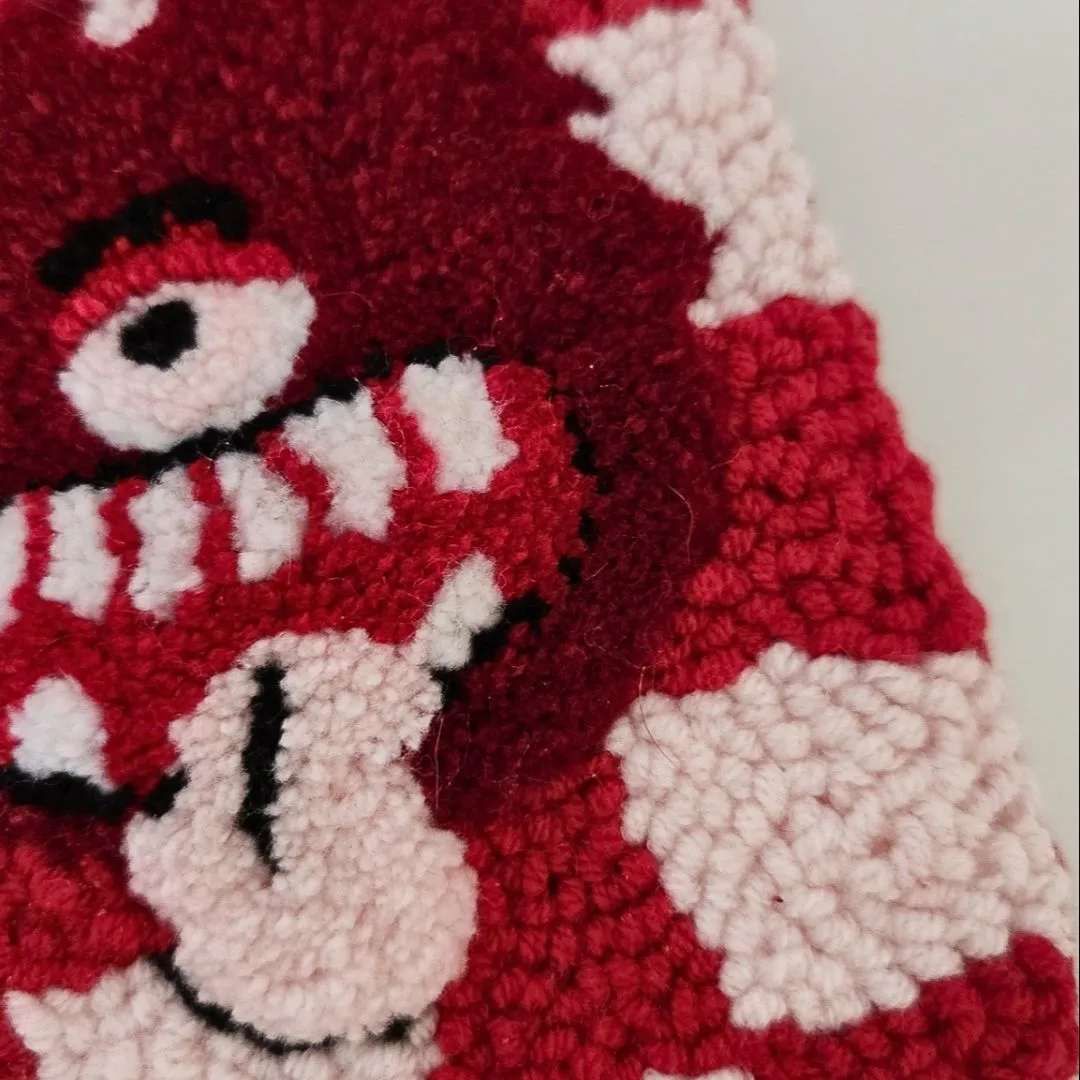 Capa de Celular Personalizada em Punch Needle | Feita à Mão - foto 7
