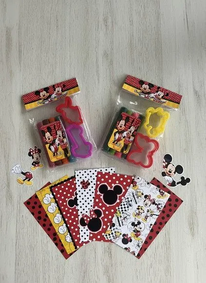Massinha Modelar - Mickey e Minnie Personalizada - feito à mão por Mi Papelaria Criativa