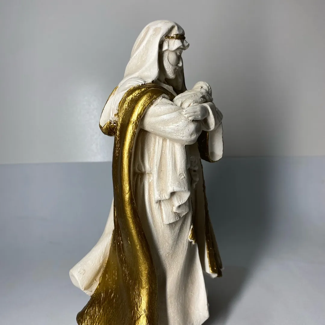 Sagrada família monocromática - foto 6