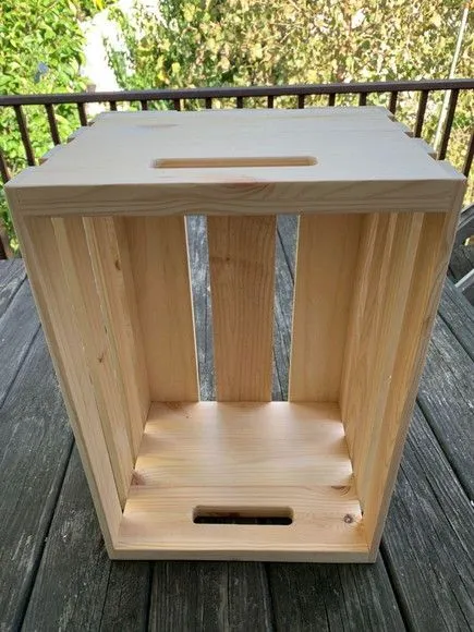 Caixote de Madeira Pinus40x30x20 - feito à mão por DASERRA ARTE EM MADEIRA