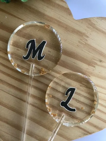 Iniciais - artesanato feito à mão por Lollipops Cristal