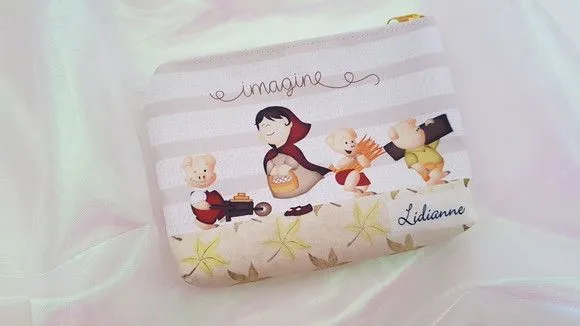 Necessaire personalizada Os 3 Porquinhos - artesanato feito à mão por Innovare Studio
