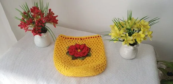 Capa para Pote Vidro 3200ml em Crochê Amarelo Flor Vermelha - foto 5