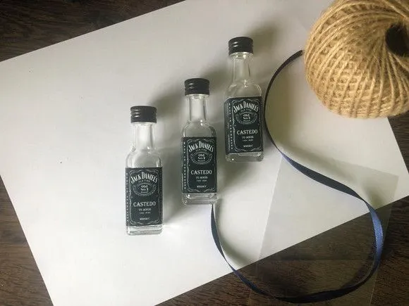 Garrafinha Personalizada - feito à mão por creativitybynina