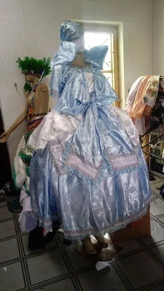 Iemanjá com bata - artesanato feito à mão por Ateliê Ofatemi