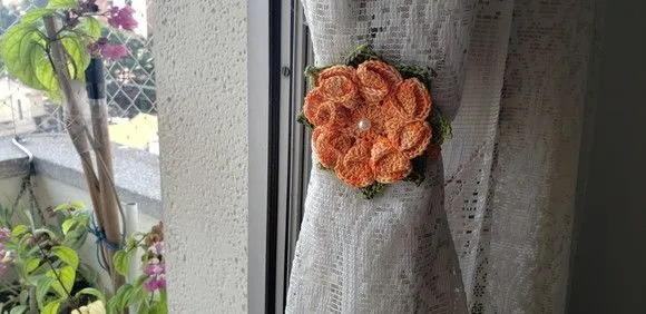 Par de Prendedores de Cortinas Crochê - Laranja Mesclada - foto 3