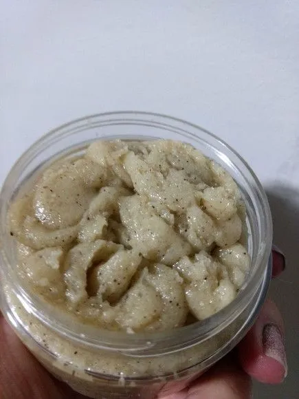 Pasta Esfoliante 3 em 1 - limpa, esfolia e hidrata - artesanato feito à mão por Juliana Biz - casa e bem estar