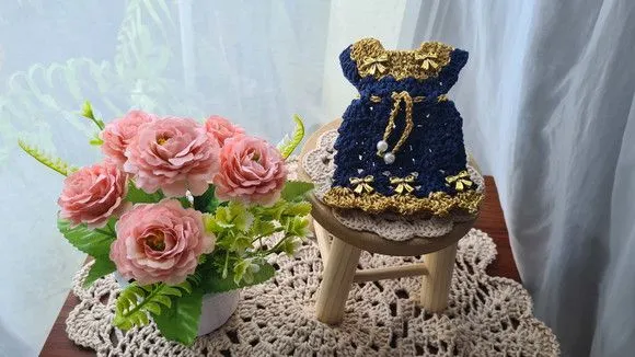 Capa Adoçante Vestidinho Cinderela Dourado com Azul Ravenna - foto 5