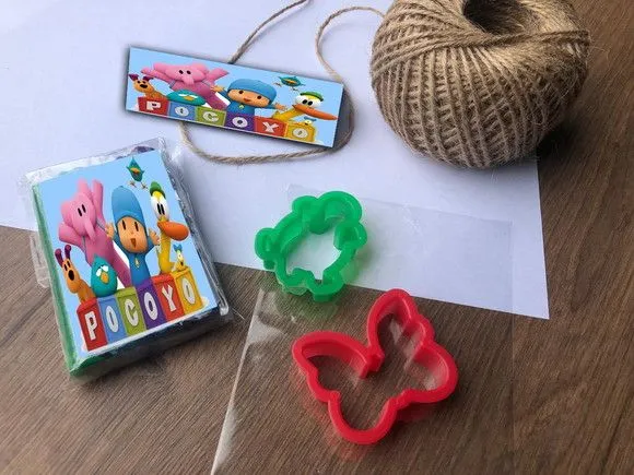 Massinha Modelar Pocoyo Personalizada - feito à mão por Mi Papelaria Criativa