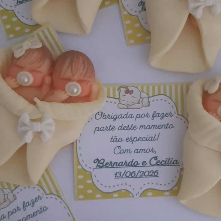 lembrancinha maternidade gêmeos na manta kit c/ 10 unidades - foto 5