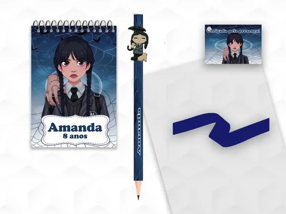 Bloquinho com Aplique Wandinha Personalizado - artesanato feito à mão por creativitybynina
