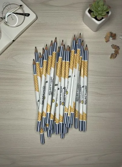 Lápis - Personalizado - feito à mão por Mi Papelaria Criativa