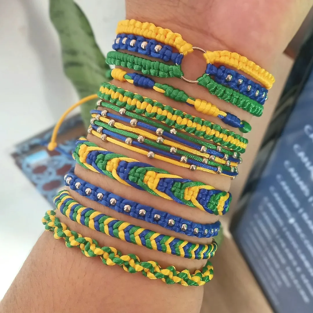 kit Brasil pulseiras macramê - artesanato feito à mão por Cleo Lineshop