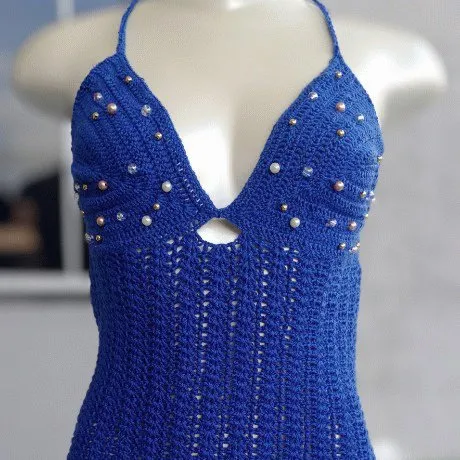 Vestido Bela para Natal. - artesanato feito à mão por Citrô Art's Crochê
