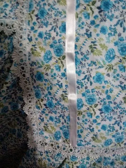 Baiana floral azul - artesanato feito à mão por Ateliê Ofatemi