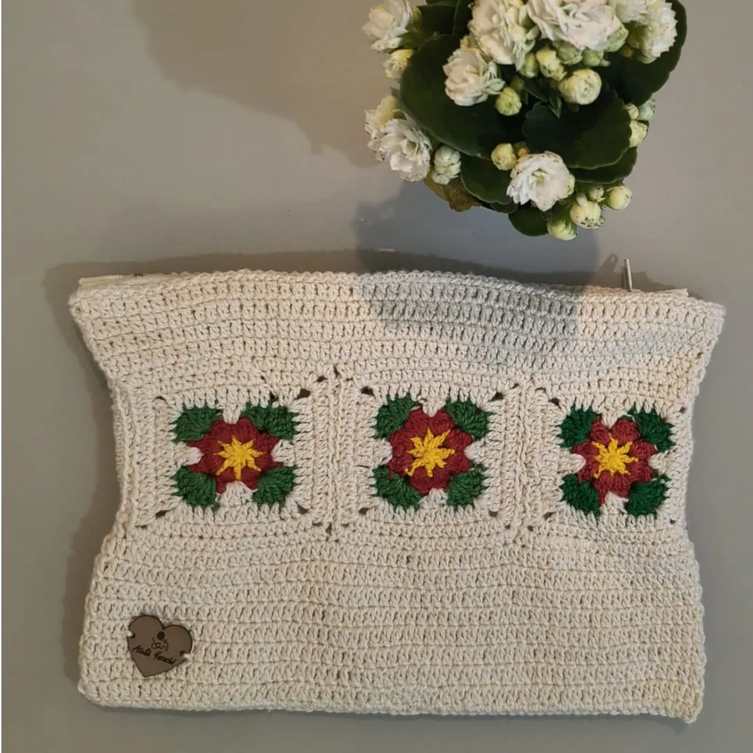 Necessaire de Crochê com Flores 22x17cm - Cru - Presente de Natal - foto 2