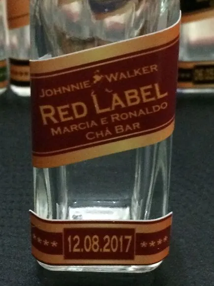 Garrafinha Red Label Personalizada - foto 3