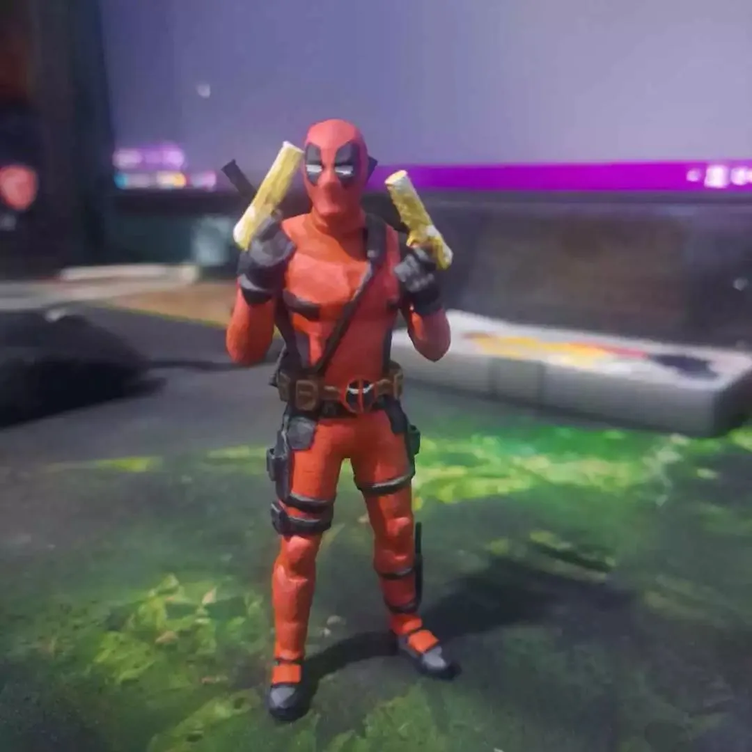 Action Figure Deadpool Armas Douradas 10cm - Boneco Colecionável Marvel Impressão 3D Pintado à Mão Setup Gamer PC - foto 5