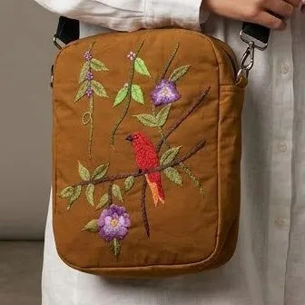 Bolsas Bordadas à mão - foto 4