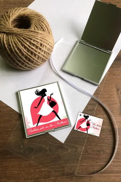 Espelho Dia das Mulheres Personalizado - artesanato feito à mão por Mi Papelaria Criativa