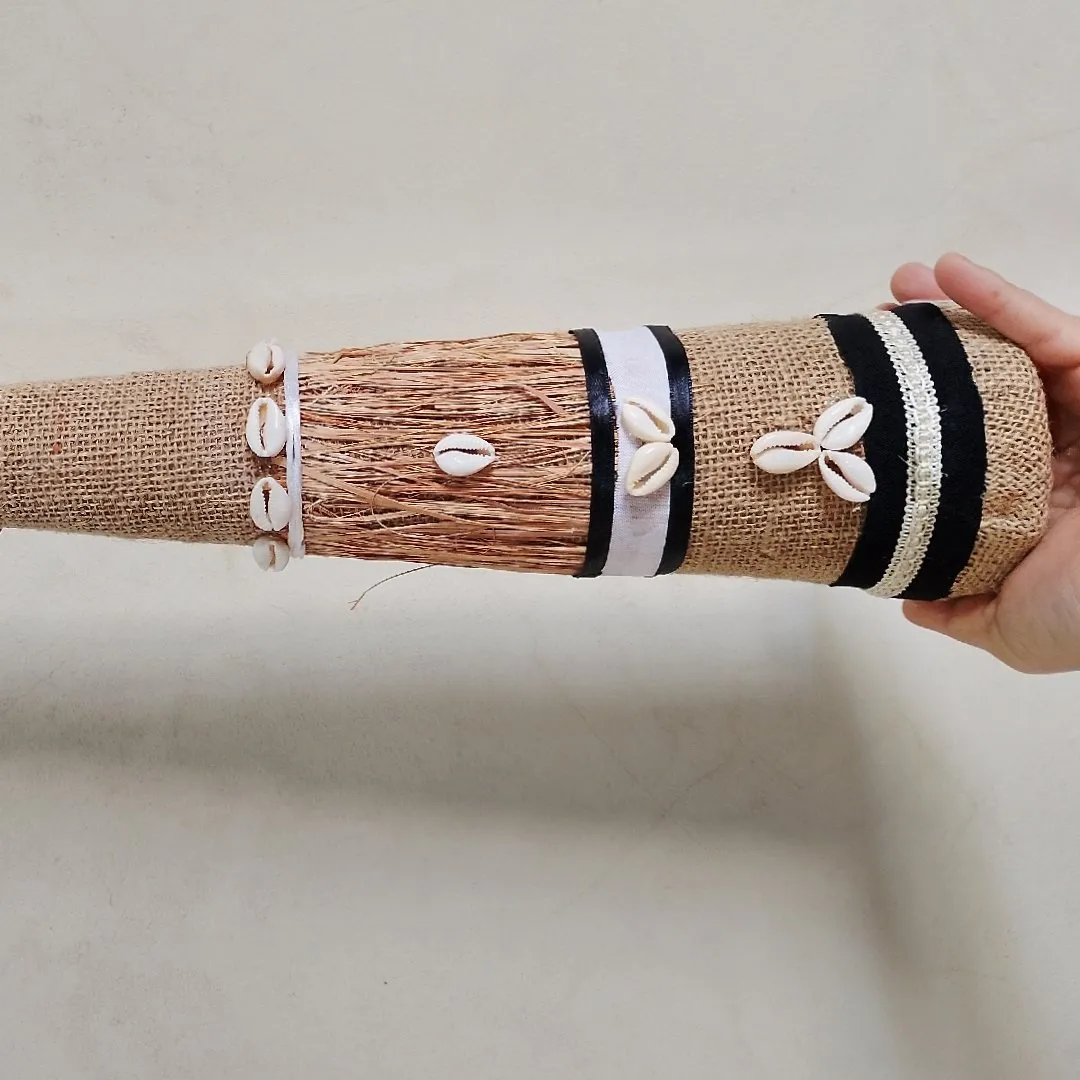 xaxara ferramenta de omulu - artesanato feito à mão por Ateliê Silmara Boni