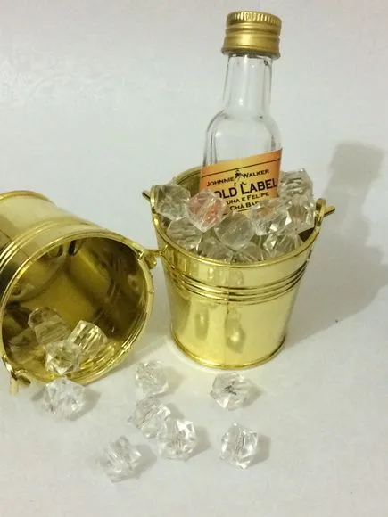Garrafinha Gold Label personalizada . - foto 2