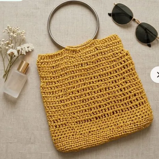 Bolsa em crochê fio encanto argolas prata queimada